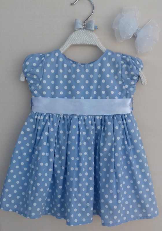 Vestido de Bolinha Azul