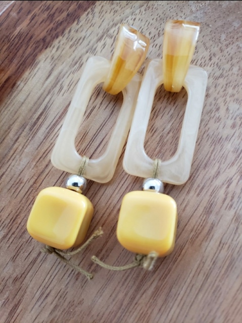 Brinco Luana Amarelo