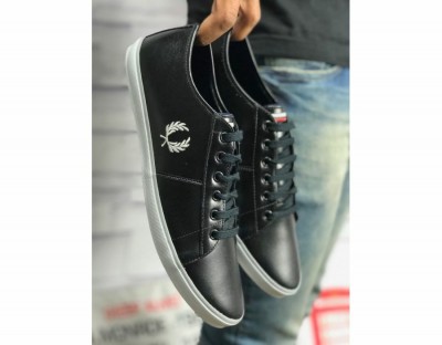 SAPATÊNIS FRED PERRY