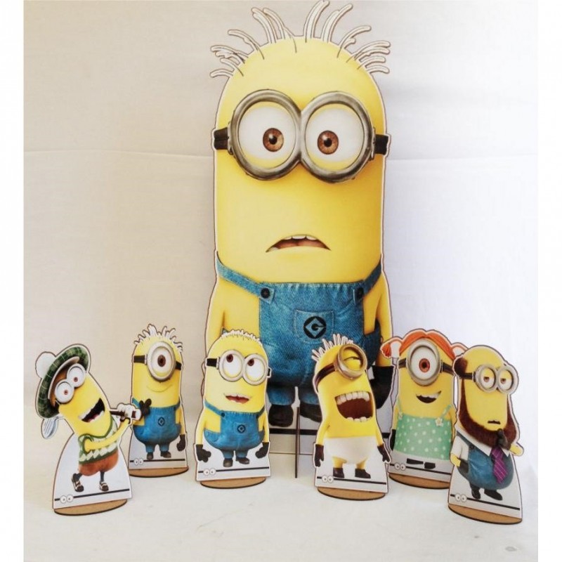 Kit Display de Chão e Mesa - MINIONS - 7 Peças (Aluguel)