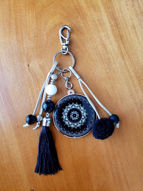 Chaveiro Preto