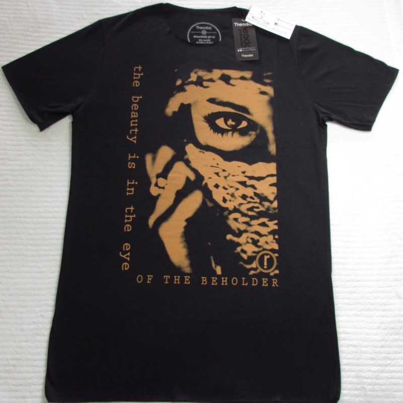 Camiseta Theodor Preta Estampada