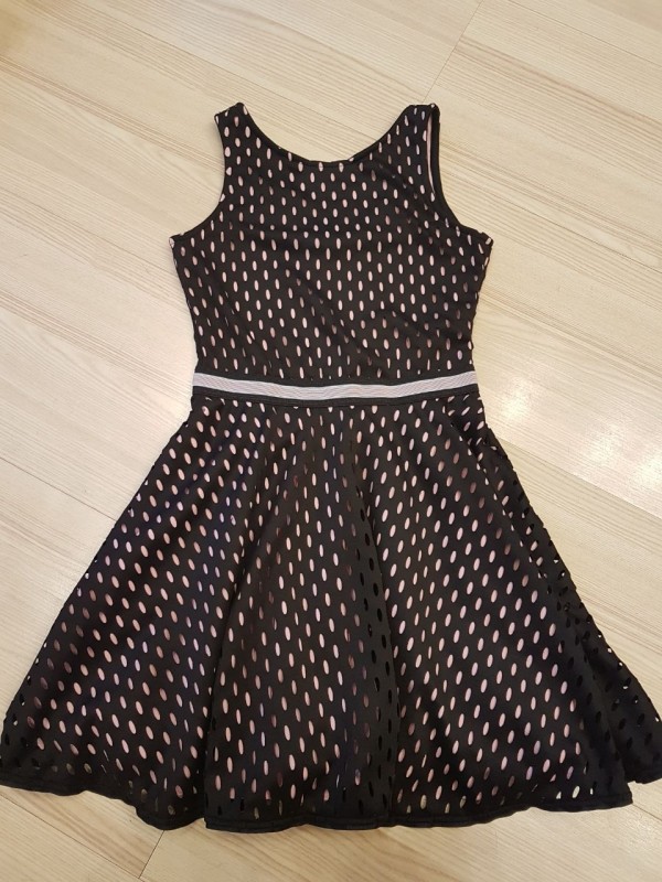 VESTIDO NEOPRENE FURADINHO