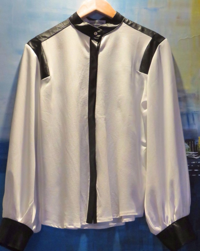 Camisa Branca com Corinho (VB9017)