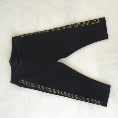 Calça menina - Tam 9 a 12M