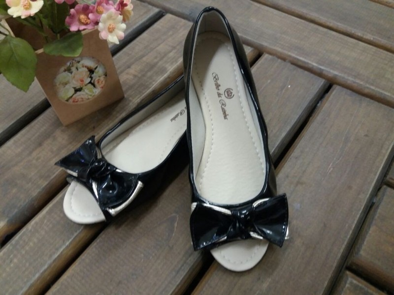 Sapatilha Peep Toe preta