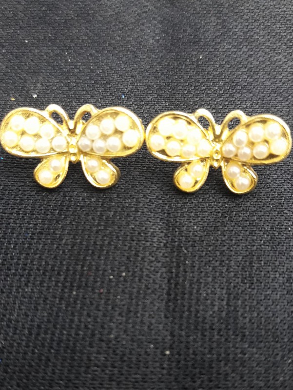 Piercing Borboleta Dourada com perolas