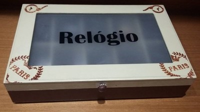 Porta Relógio