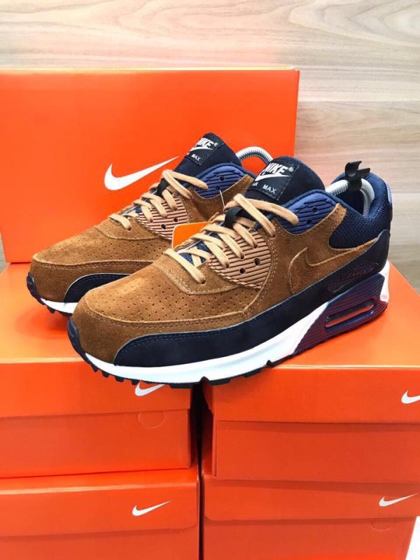 NIKE AIR MAX 90