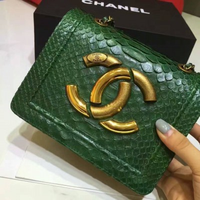 Chanel Logo Metal Pyton 20cm