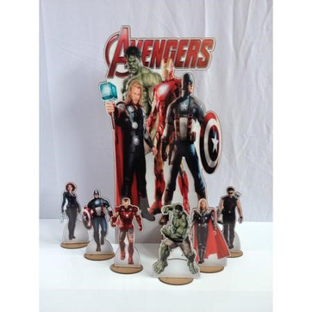 Kit Display de Chão e Mesa - OS VINGADORES - 7 Peças (Aluguel)