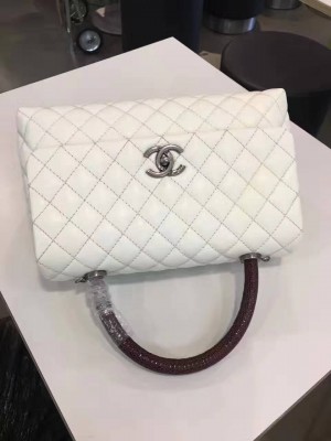 Chanel Handle Branca!!Lindaaa 28cm!! Alça Python!!