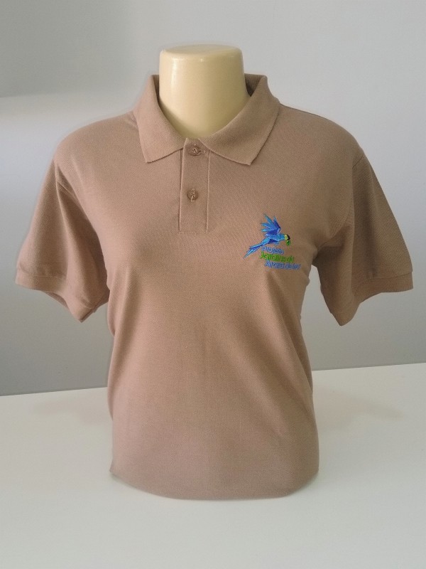 CAMISETA POLO FEMININA  LOGO PROJETO JARDINS DA ARARA DE LEAR  BORDADA (BEGE)