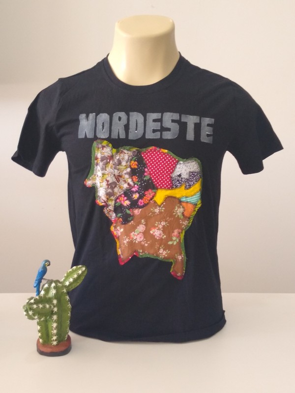 T SHIRT PRETA MASCULINA MAPA DO NORDESTE