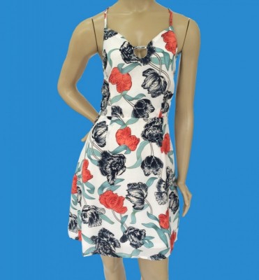 Vestido Floral de Alça