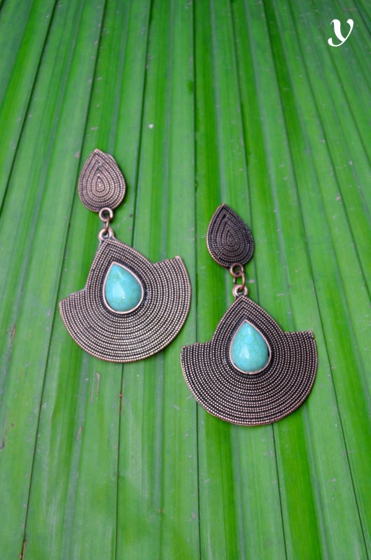 Brinco Longo em Ouro Velho e Pedra Azul