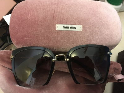 Óculos de Sol Feminino Miu Miu MU52RS