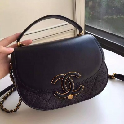 Chanel Vintage Logo Couro 20cm e 25cm Muitas Cores