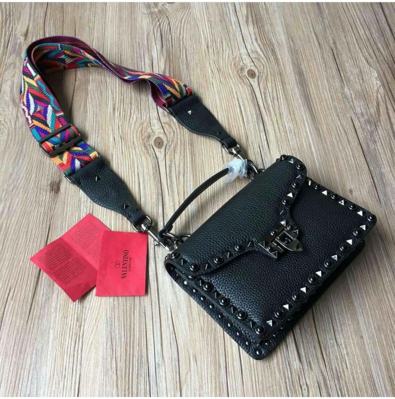 Valentino Quadrada Total Black