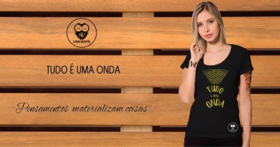 Camiseta Feminina - Tudo é uma Onda