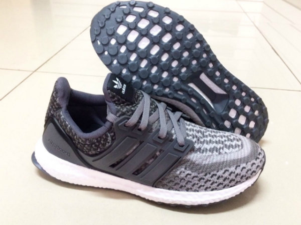Tênis Adidas Ultra Boost