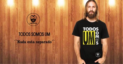 Camiseta Masculina - Todos Somos UM