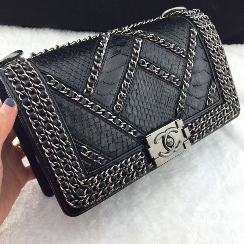 Chanel Leboy!!Lindaaa!!!Super Exclusiva!!Python