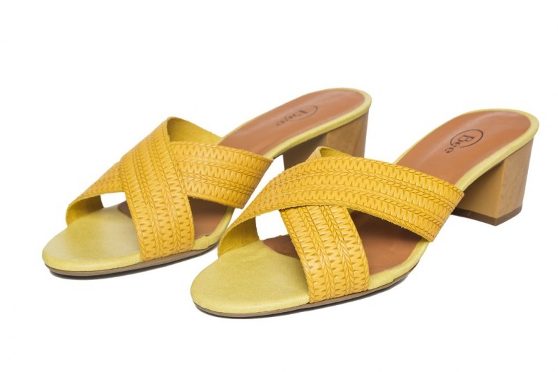Sandalia Tamanco  AMARELO