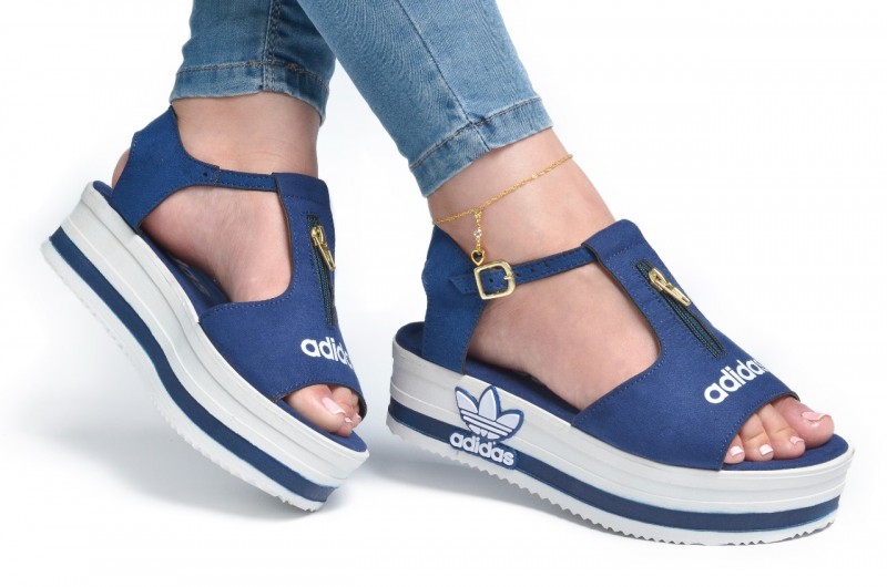 Sandália adidas azul