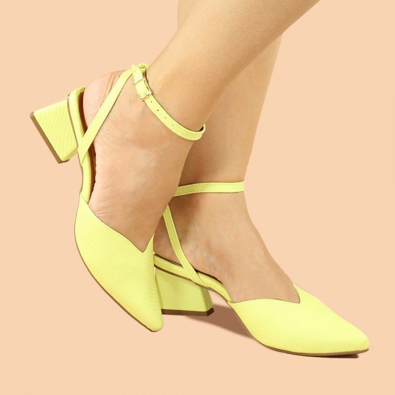 Scarpin Feminino Amarelo Bico Fino Mule Salto  - Ita Saltos Boutique - Triângulo Linha Confort