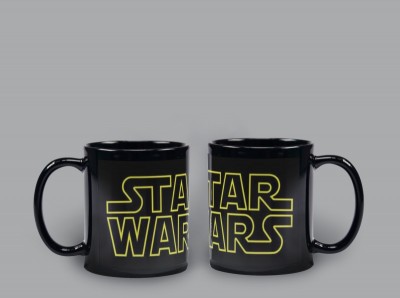 Caneca de porcelana preta