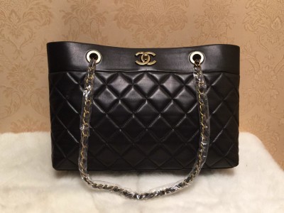 Chanel Shop Matelassê Vintage