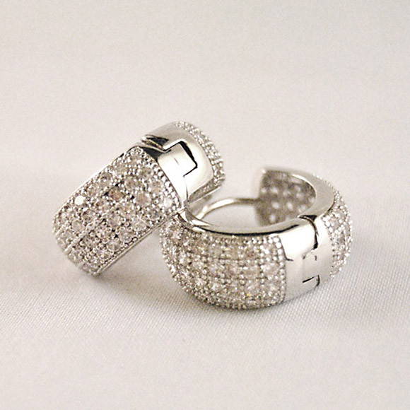Argola banhada em Ouro Branco