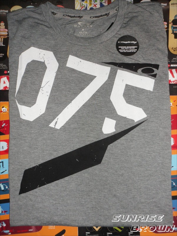 Camiseta Oakley - O75