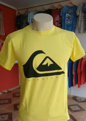 Lote de 10 Camisetas T-Shirts Nacionais Varias Marcas *R$ 13,90 cada* Modelos e tamanhos variados.