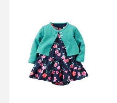 vestido florido com cardigan Carters tamanho 9 meses