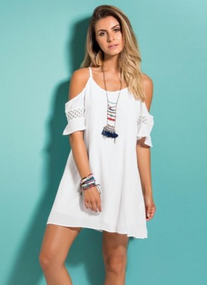 Vestido Ombros Vazados com Renda