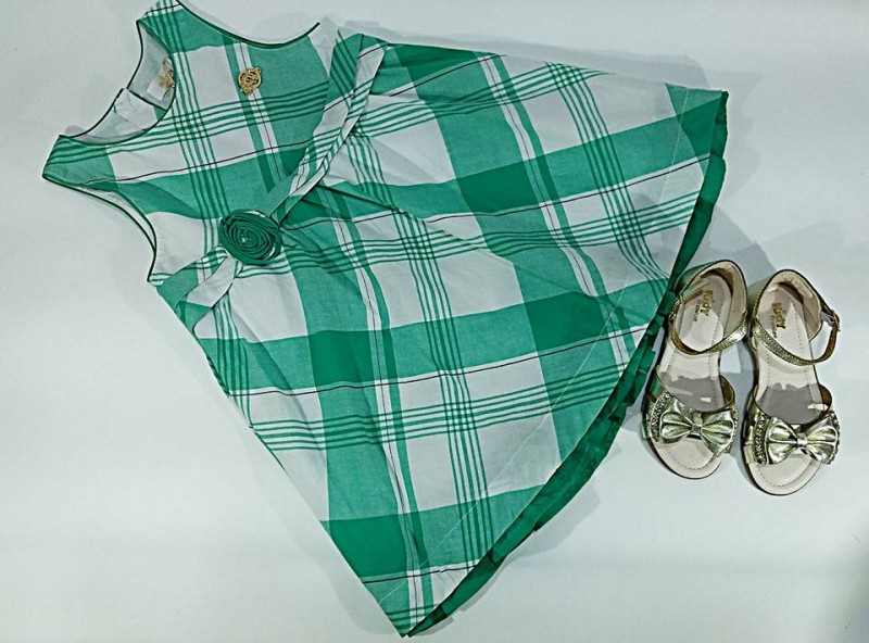 VESTIDO XADREZ VERMELHO E VERDE COD 50844