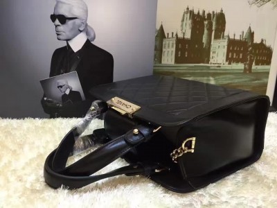 Chanel Placa 24cm