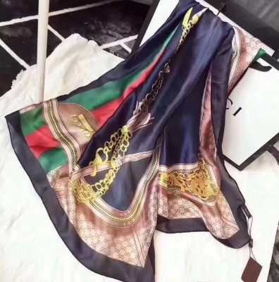 Lenço Gucci Cores Originais da Marca 100% Seda