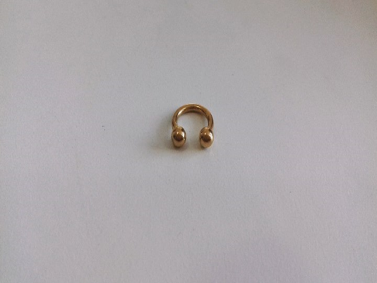 Piercing Ferradura Aço Cirúrgico c/ Banho de Ouro (Unidade) [30% OFF!]