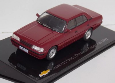 Chevrolet Opala Diplomata 1992 - Escala 1/43 +/- 11cm