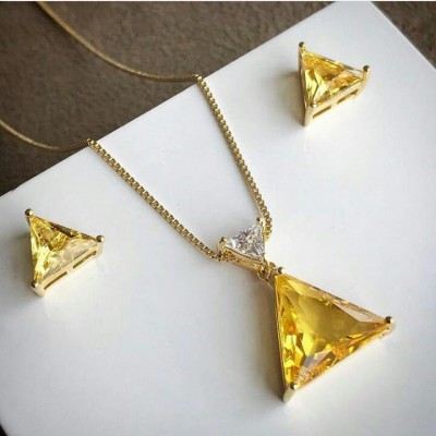 Conjunto Triângulo  Amarelo