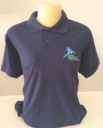 CAMISETA  POLO FEMININA  LOGO PROJETO JARDINS DA ARARA DE LEAR  BORDADA (AZUL) 1 