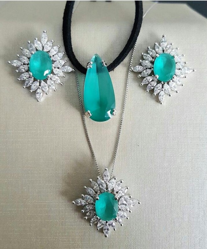 Conjunto Chocker e Brincos