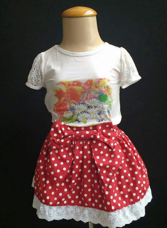 Conjunto Branco e bolinha