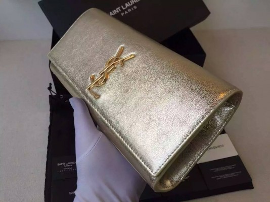 YSL Clutch 27cm Dourada e Prata s/pingente