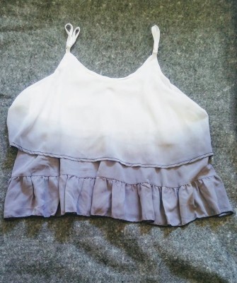 Blusa cinza dégradée com babado, Tam P/M