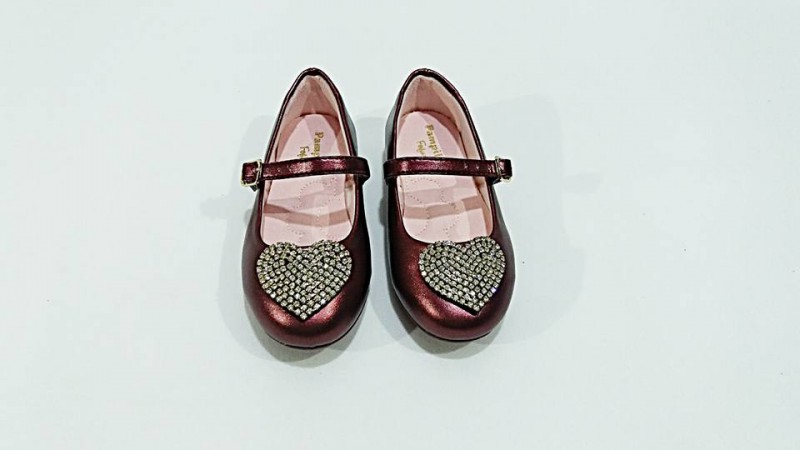 SAPATILHA CORAÇÃO STRASS COD 61135