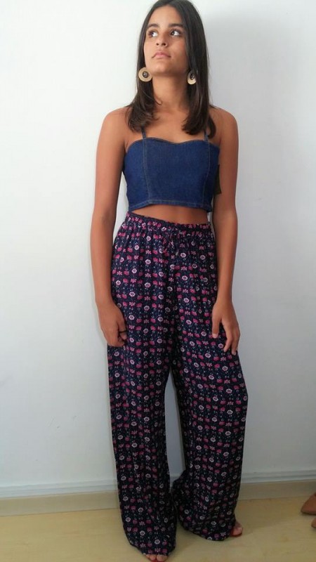 Calça pantalona em tecido, Tam M